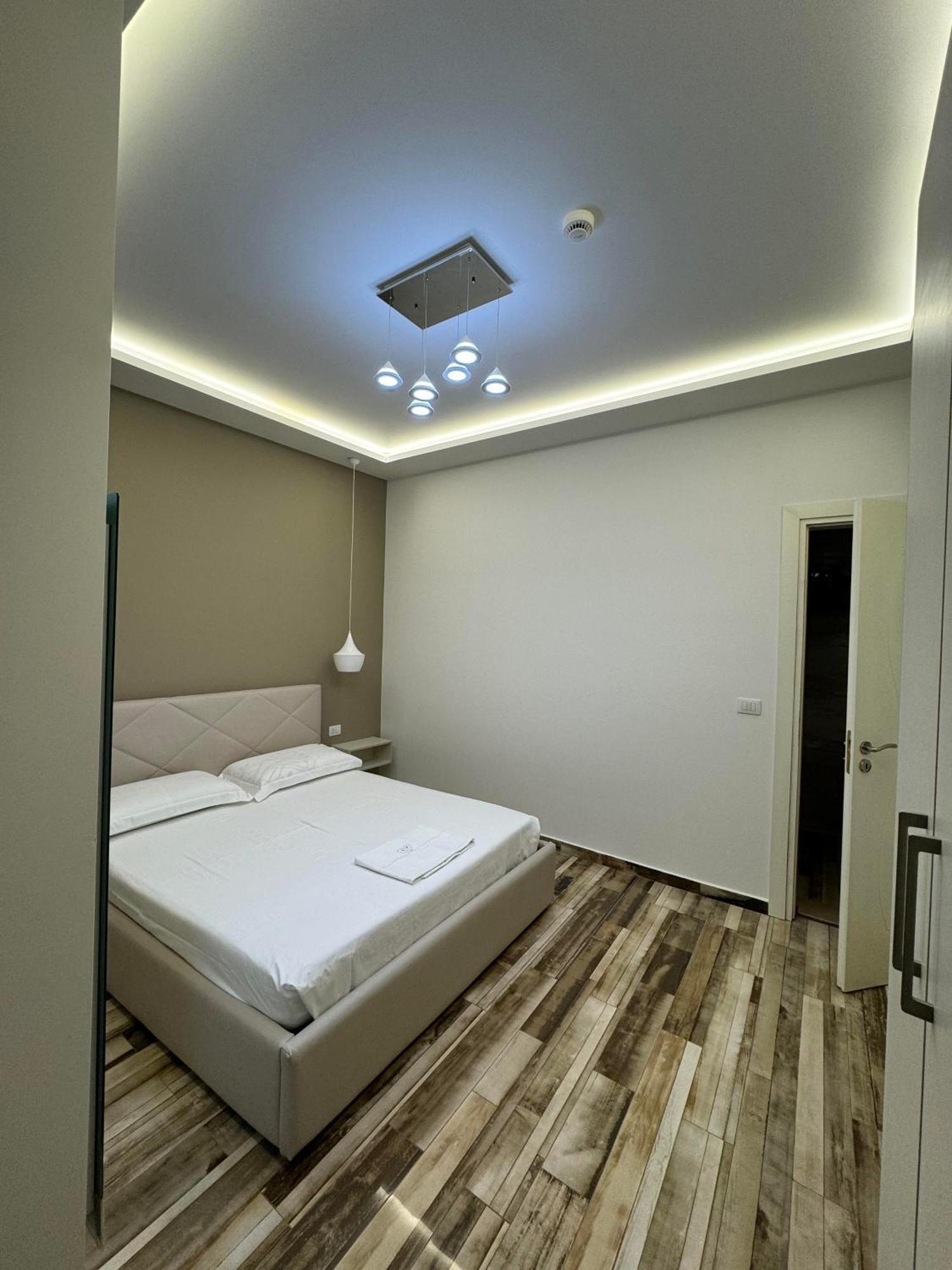 Guest Room Angolo Toscano Vlorë 외부 사진